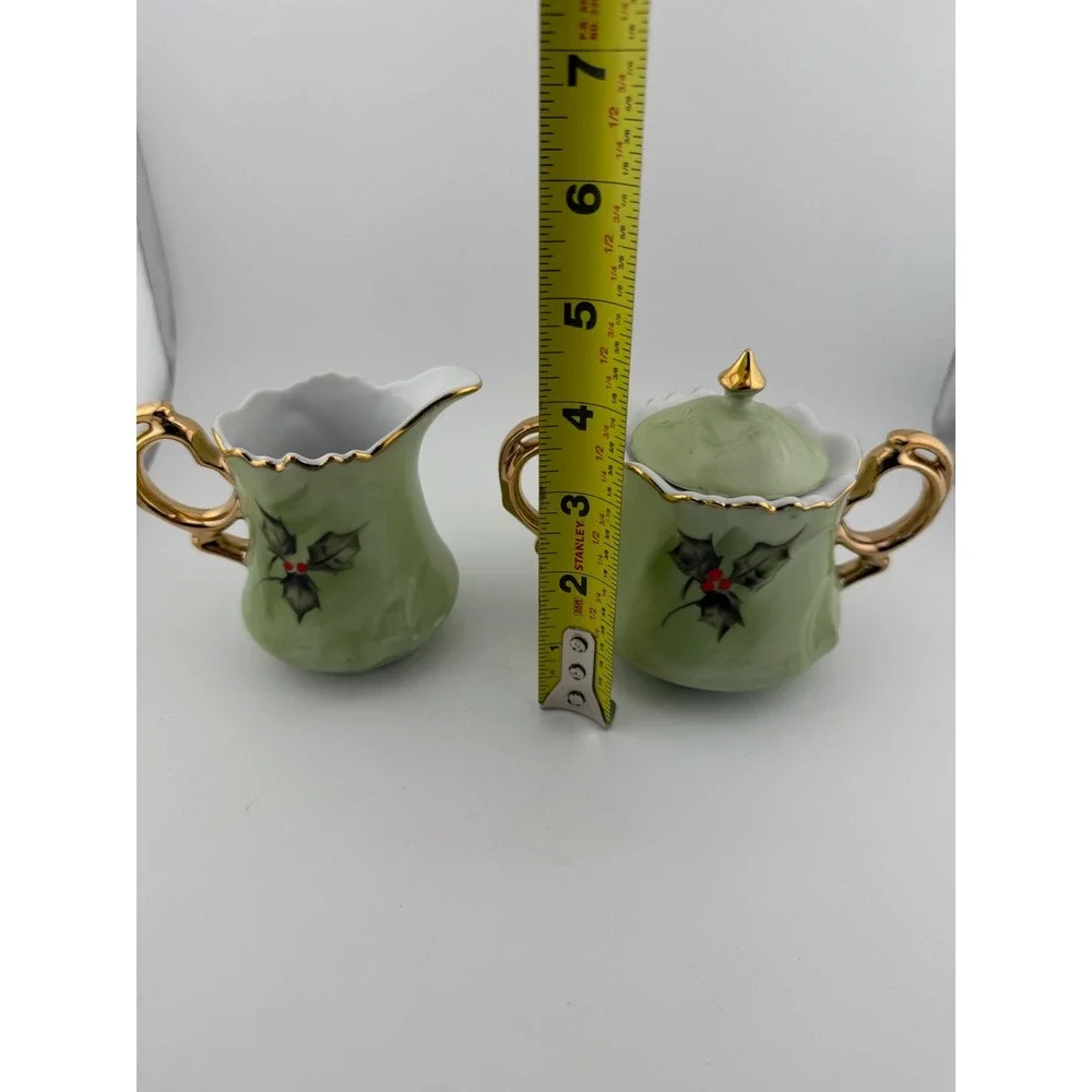 Vintage Lefton Holly Berry Creamer‎ and Sugar Bowl Set - Gold Trim Porcelain